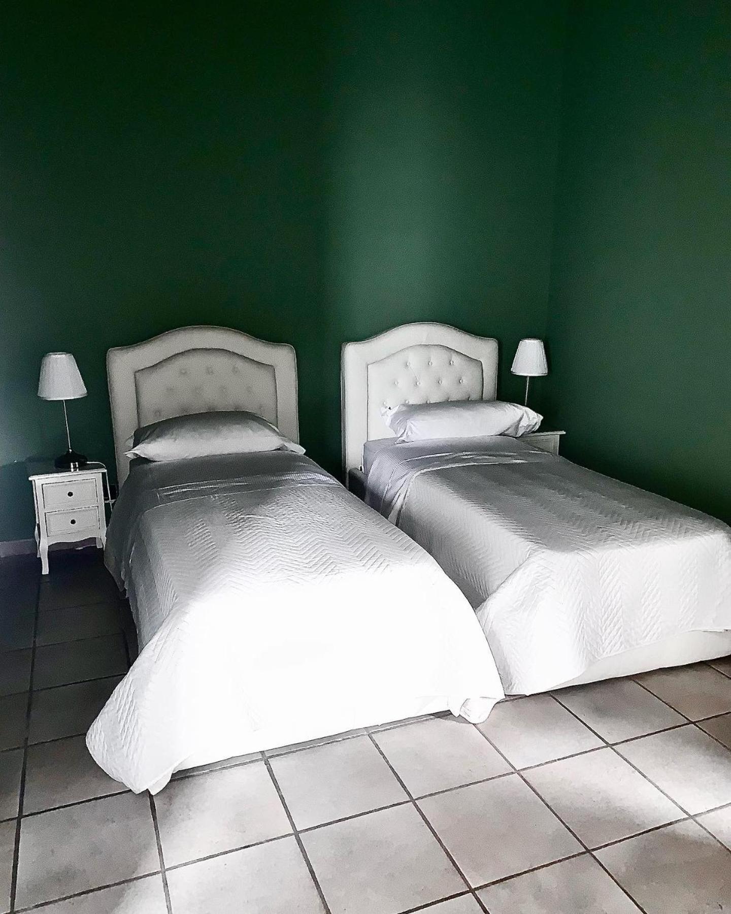 Boutique Hotel Palazzo Dei Vescovi Касертавекия Екстериор снимка