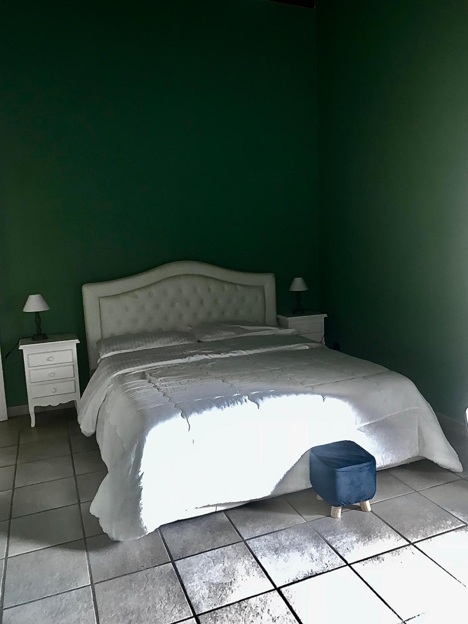 Boutique Hotel Palazzo Dei Vescovi Касертавекия Екстериор снимка